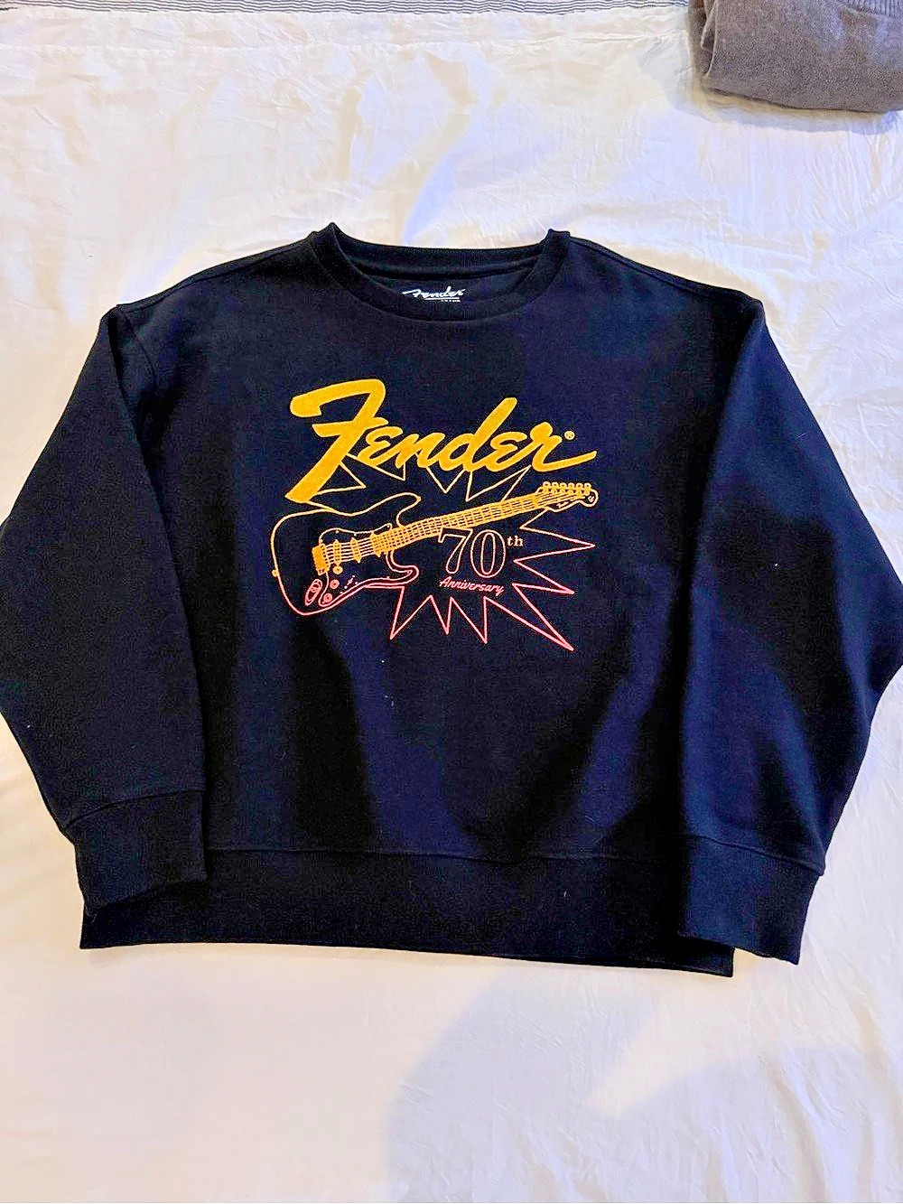 Fender Lucky Brand Fender Graphic Sweatshirt Size Small never worn O54